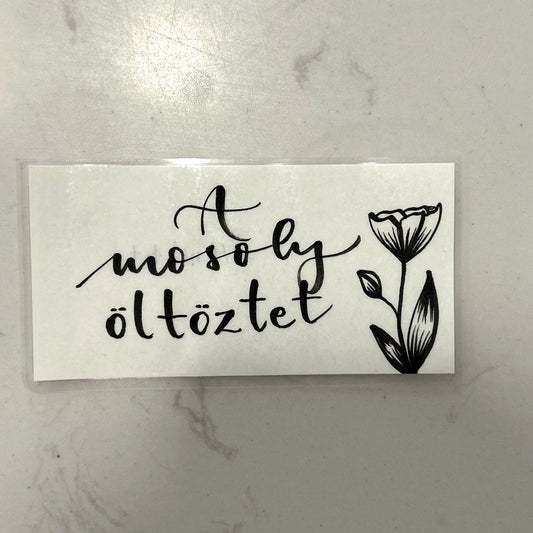 A mosoly öltöztet motivációs könyvjelző, MonikArt