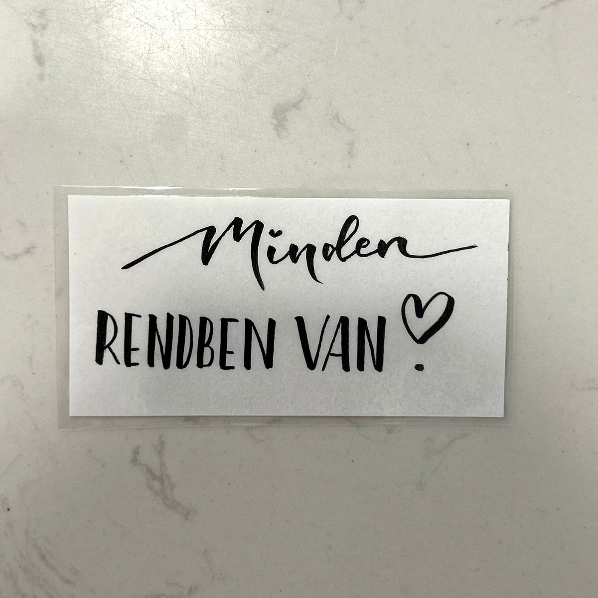 Minden rendben van motivációs könyvjelző, MonikArt